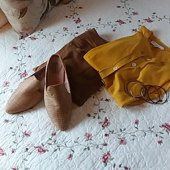 Ming Shoes - Ming goldtone woven mules🔥